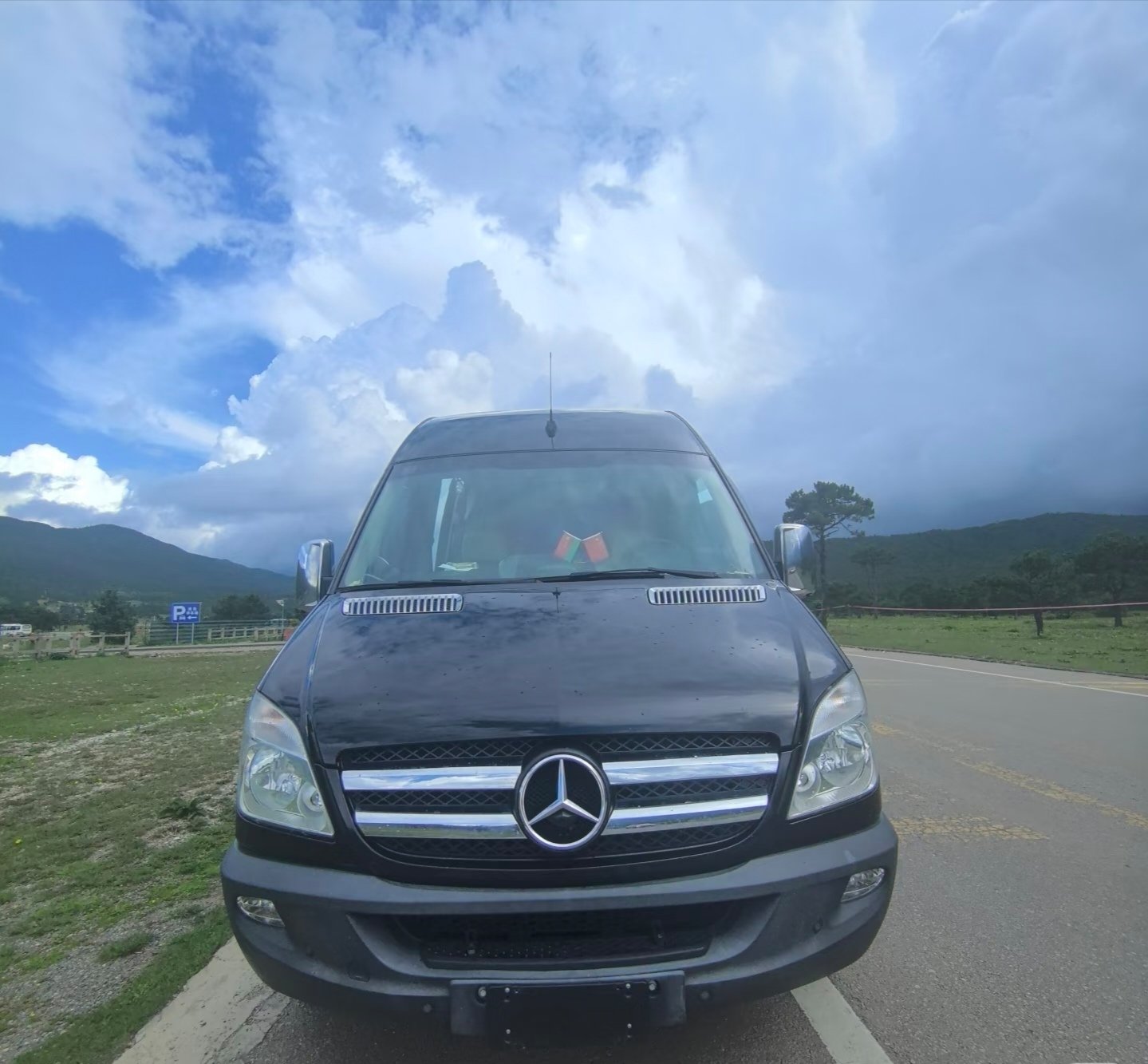 Black Mercedes-Benz Sprinter exterior